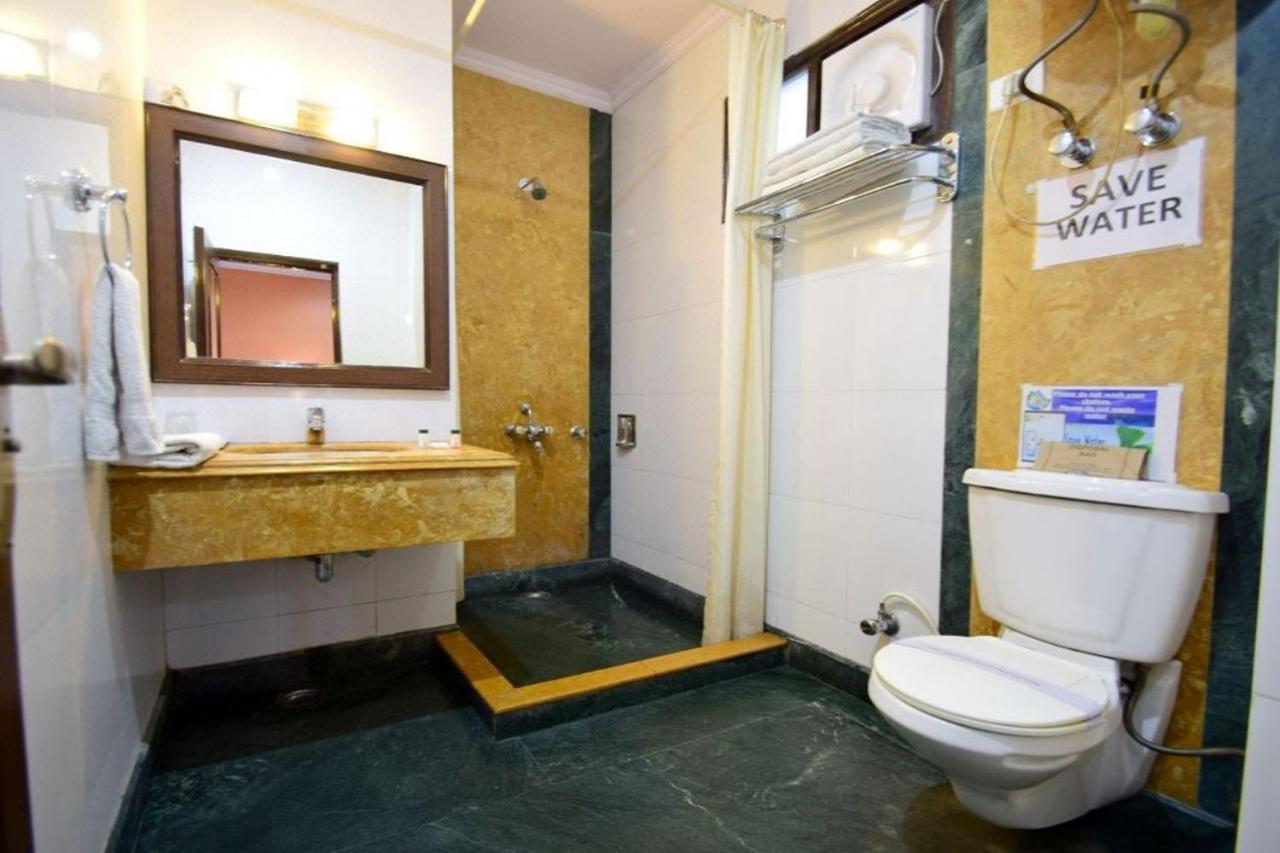 Goroomgo Marc Shimla Near Mall Road - Luxury Room - Excellent Service - Ample Parking - Best Hotel In שימלה מראה חיצוני תמונה